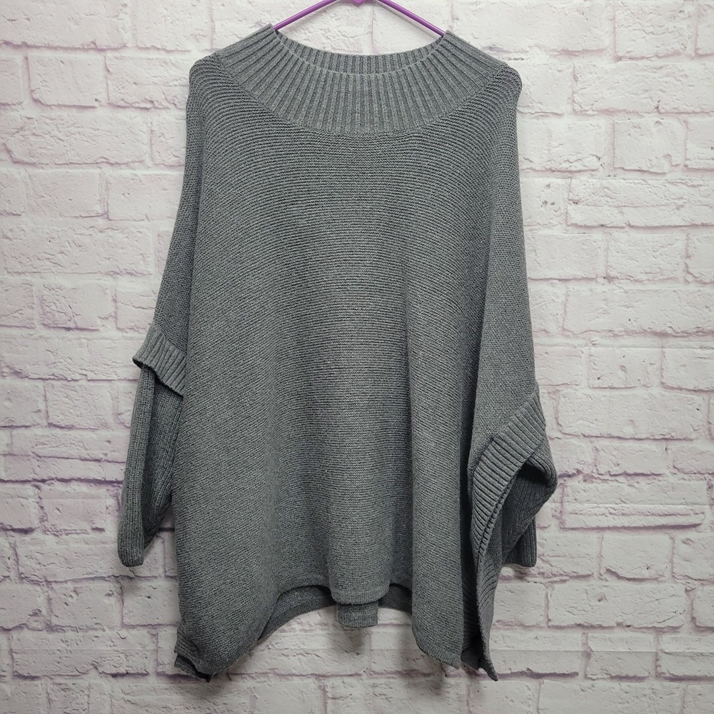 Marla Wynne Soft Gray Poncho Sweater Size 1X Oversized Neutral Basic Comfortcore